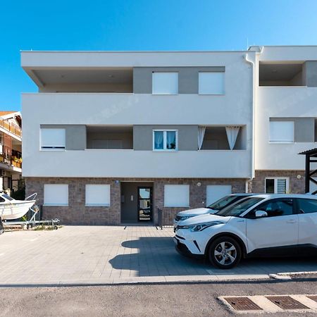 Apartment Apartman Mia Brodarica  Exterior photo